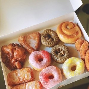 Mikos Donuts Image 3